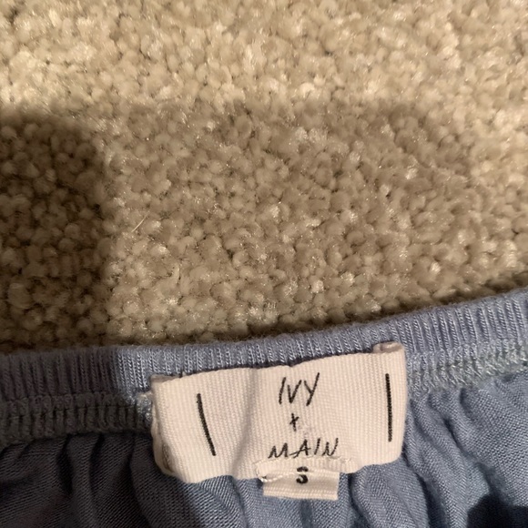 Top - Picture 2 of 2